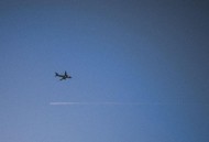 余佳运《九月底》[FLAC/MP3-320K]网盘下载