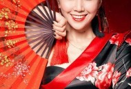 王蓉《爱情慢慢摇(女生版)》[高品质320K]网盘下载