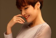 魏佳艺《还没认真年轻就要变老》[无损flac]网盘下载