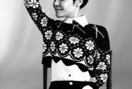 魏佳艺《人间本就非净土》[无损flac]网盘下载