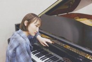 陈雪凝《弹琴给谁听》[无损flac]网盘下载