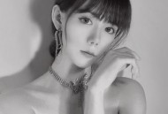 任夏《我拿青春爱错人》[无损flac]网盘下载