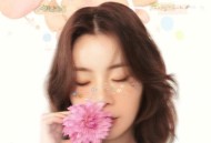 EnjiA魏恩佳《花雨》[FLAC/MP3-320K]网盘下载